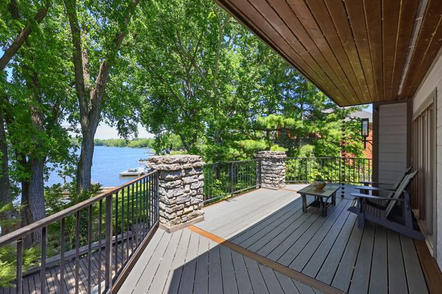 2132 Island Drive, Lexington, KY 40502
