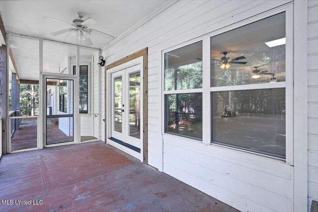 345 Lakeway Drive, Brandon, MS 39047