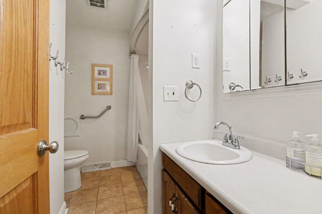326 W Chart Street, Plainwell City, MI 49080