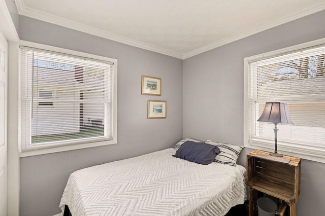 326 W Chart Street, Plainwell City, MI 49080