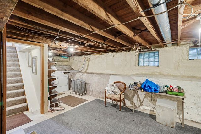 326 W Chart Street, Plainwell City, MI 49080