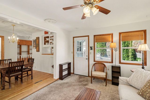 326 W Chart Street, Plainwell City, MI 49080