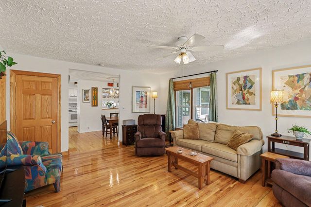 326 W Chart Street, Plainwell City, MI 49080