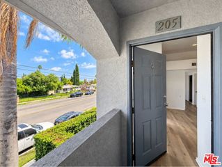 6545 Fulton Avenue 205, Van Nuys, CA 91401