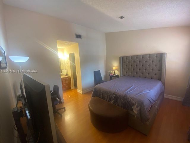 11800 SW 80th Street 114, Miami, FL 33183