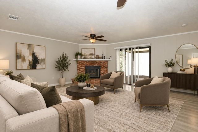 506 S ELSASSER STREET, Deland, FL 32720