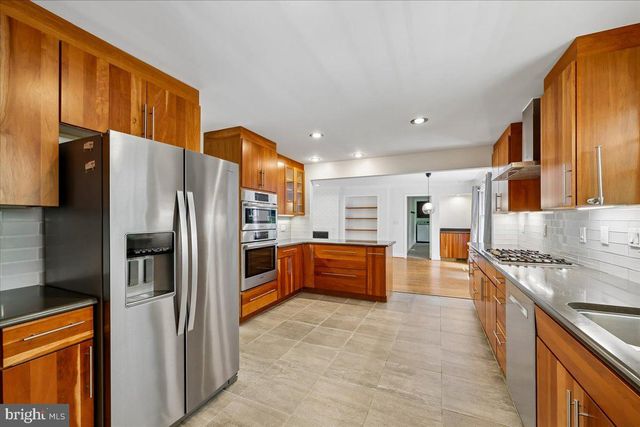 8720 CAMILLE, Potomac, MD 20854