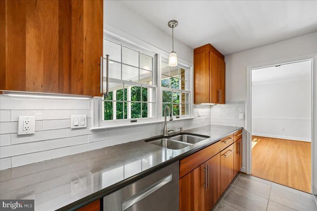 8720 CAMILLE, Potomac, MD 20854