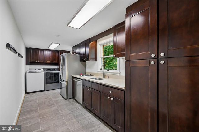 8720 CAMILLE, Potomac, MD 20854