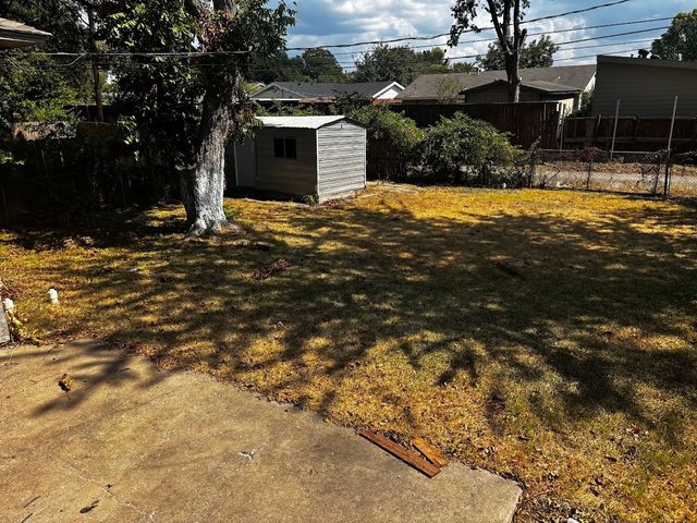 202 E Carolyn Drive, Garland, TX 75041
