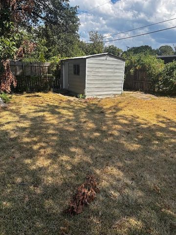 202 E Carolyn Drive, Garland, TX 75041