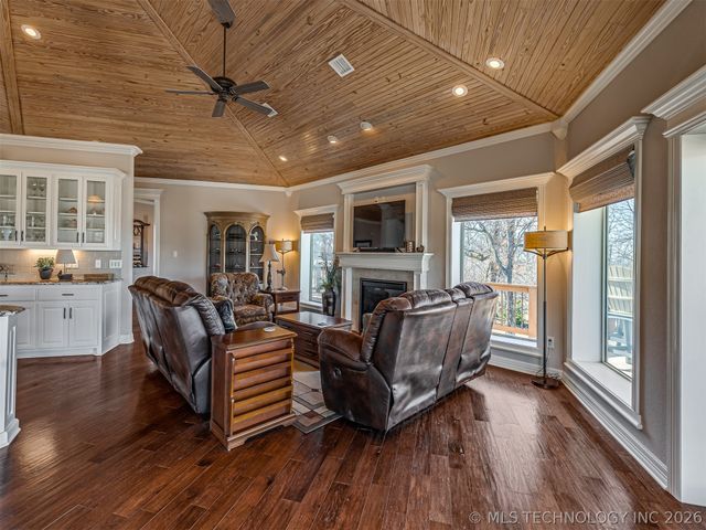 36375 S Wilderness Lane, Cookson, OK 74427