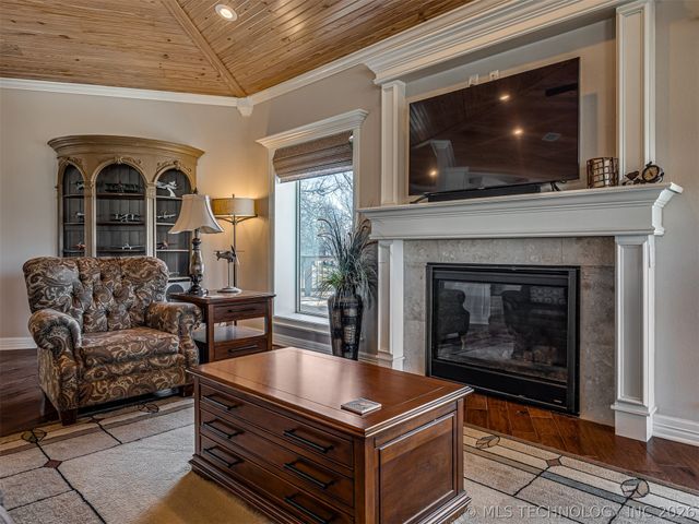 36375 S Wilderness Lane, Cookson, OK 74427