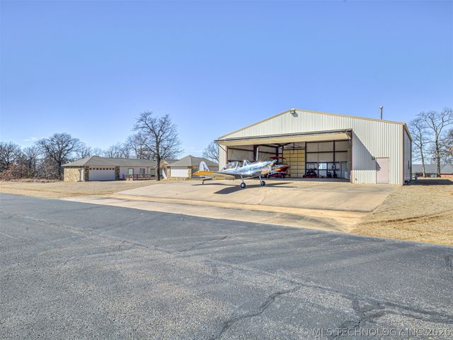 36375 S Wilderness Lane, Cookson, OK 74427