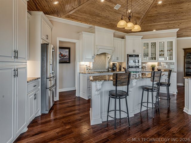 36375 S Wilderness Lane, Cookson, OK 74427