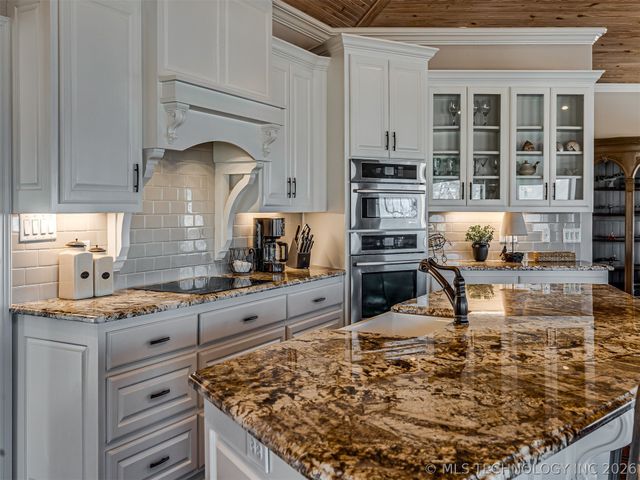 36375 S Wilderness Lane, Cookson, OK 74427