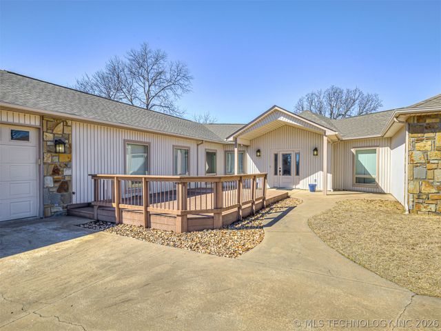 36375 S Wilderness Lane, Cookson, OK 74427
