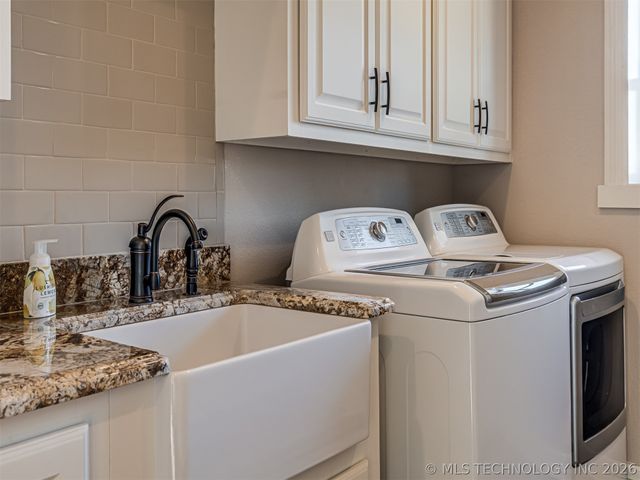 36375 S Wilderness Lane, Cookson, OK 74427