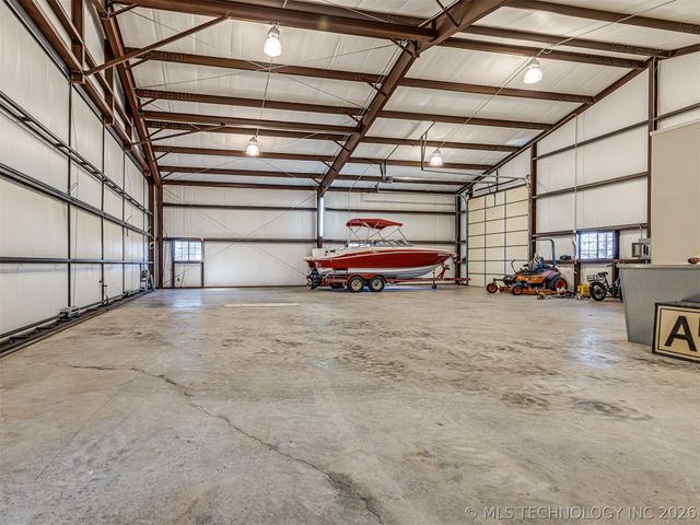 36375 S Wilderness Lane, Cookson, OK 74427