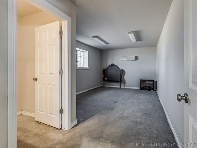 36375 S Wilderness Lane, Cookson, OK 74427