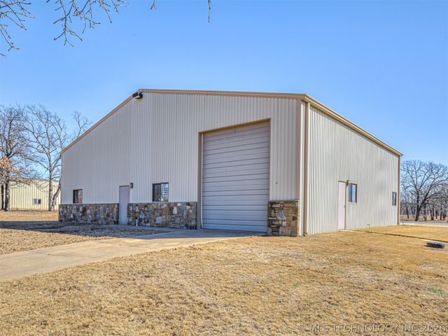 36375 S Wilderness Lane, Cookson, OK 74427