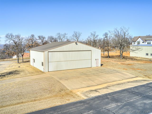 36375 S Wilderness Lane, Cookson, OK 74427