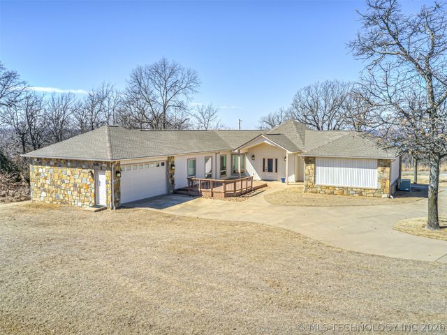 36375 S Wilderness Lane, Cookson, OK 74427