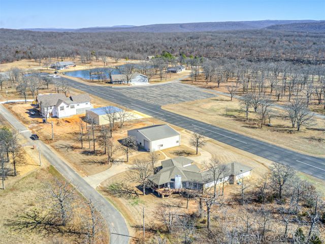 36375 S Wilderness Lane, Cookson, OK 74427