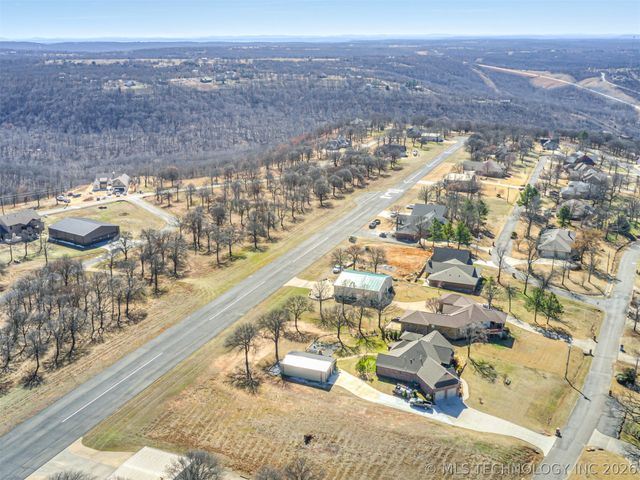 36375 S Wilderness Lane, Cookson, OK 74427