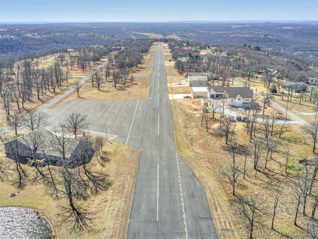 36375 S Wilderness Lane, Cookson, OK 74427