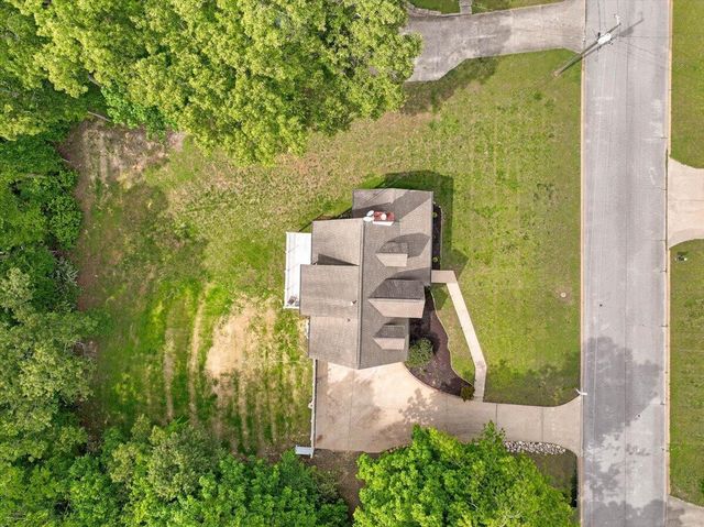 5507 Barons Point, Ooltewah, TN 37363