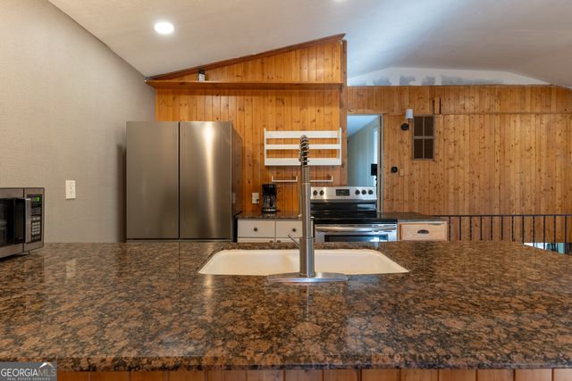 139 Cherokee Drive, Jackson, GA 30233