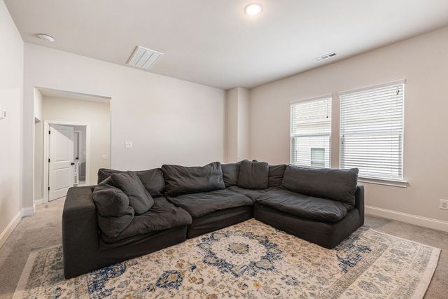 5516 Shelton Blvd, Murfreesboro, TN 37129