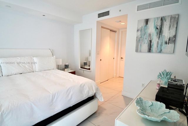 9821 E Bay Harbor Dr 502, Bay Harbor Islands, FL 33154