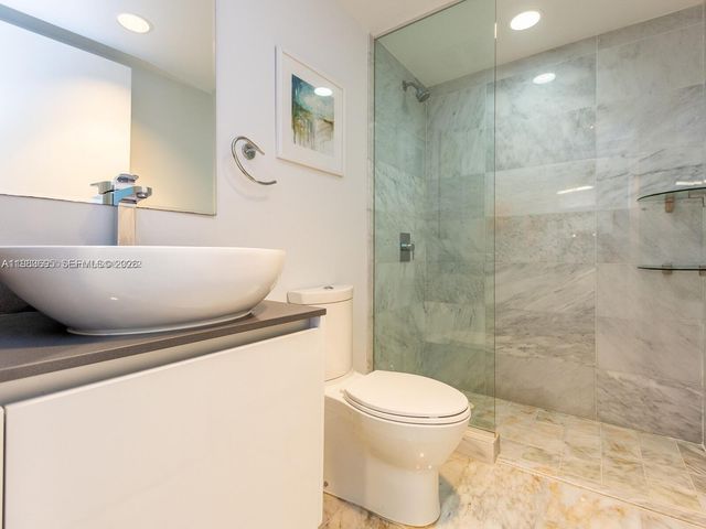 9821 E Bay Harbor Dr 502, Bay Harbor Islands, FL 33154