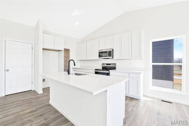 45 Fall Meadow Court, Fenton, MO 63026