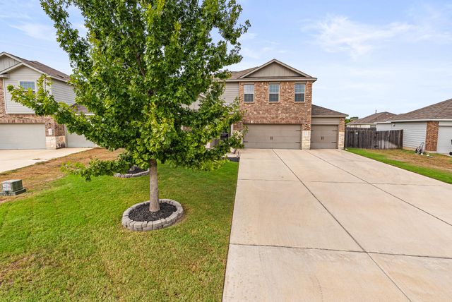 136 Copper LN, Kyle, TX 78640
