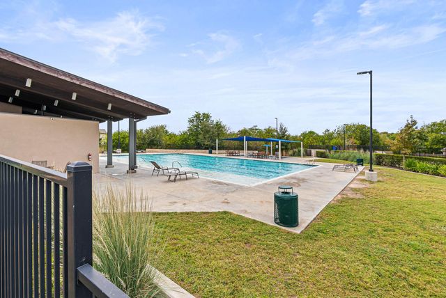 136 Copper LN, Kyle, TX 78640