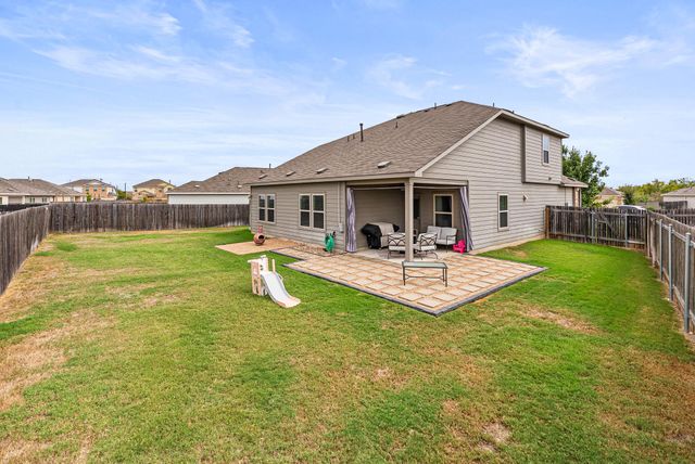 136 Copper LN, Kyle, TX 78640
