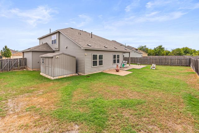 136 Copper LN, Kyle, TX 78640