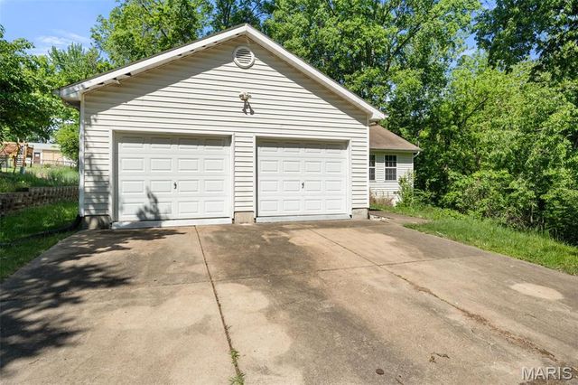101 Gail Drive, St Peters, MO 63376