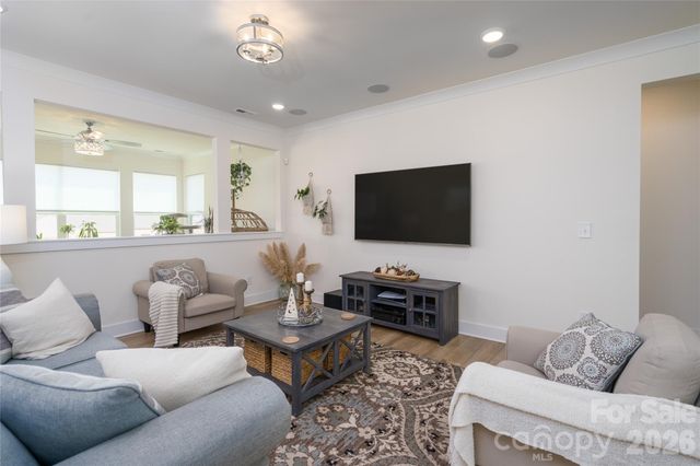 1452 Ardmore Drive, Sherrills Ford, NC 28673