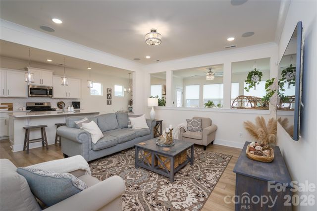 1452 Ardmore Drive, Sherrills Ford, NC 28673