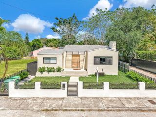4721 NW 6th Ave, Miami, FL 33127