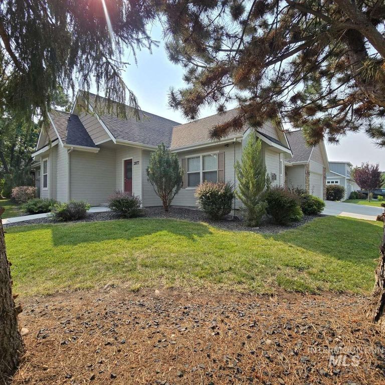 2877 E Shadowwolf Dr, Eagle, ID 83616 photo 1