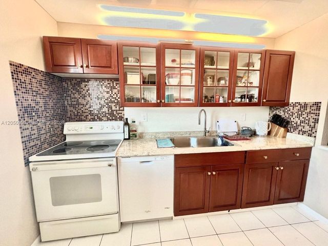 1700 NE 191st Street 508, Miami, FL 33179