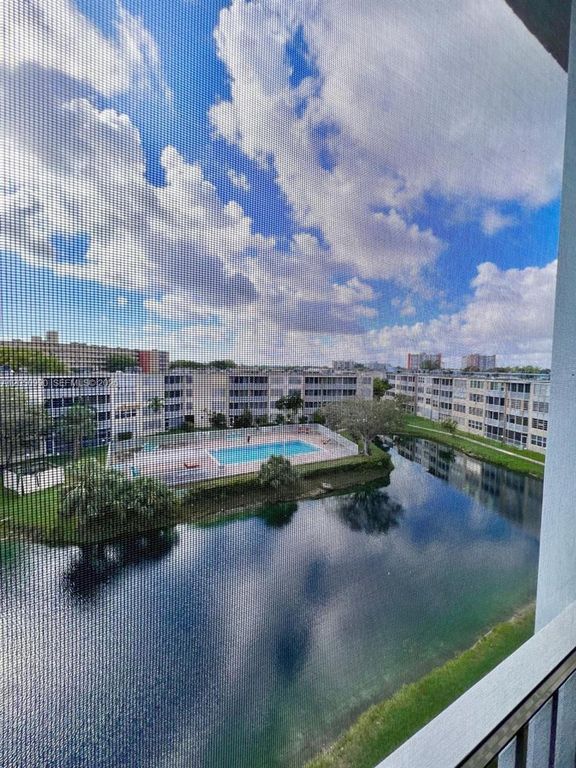 1700 NE 191st Street 508, Miami, FL 33179