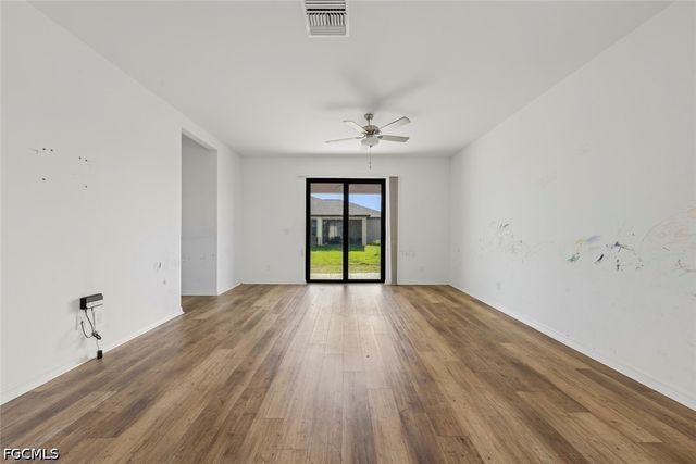 2021 NE 4th AVE, Cape Coral, FL 33909