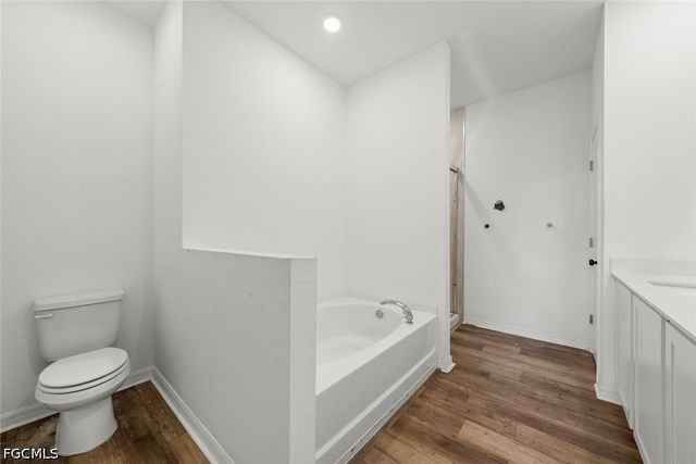 2021 NE 4th AVE, Cape Coral, FL 33909