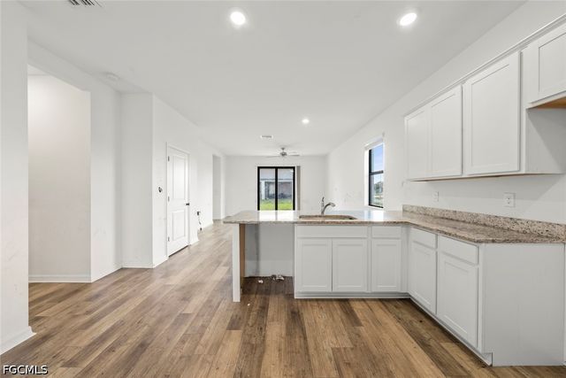 2021 NE 4th AVE, Cape Coral, FL 33909